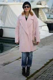 oversized pink coat, cesare paciotti chloé susanna lookalikes, gucci pink bag, owl sweater, fashion and cookies, fashion blogger