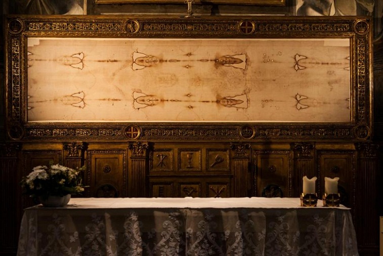 Misteri Shroud Of Turin, Kain Kafan yang Membingungkan Dunia