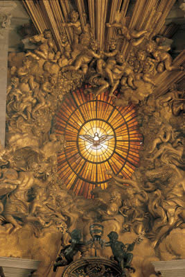 Espíritu Santo en la Cátedra de San Pedro de Bernini. Basílica de San Pedro en el Vaticano