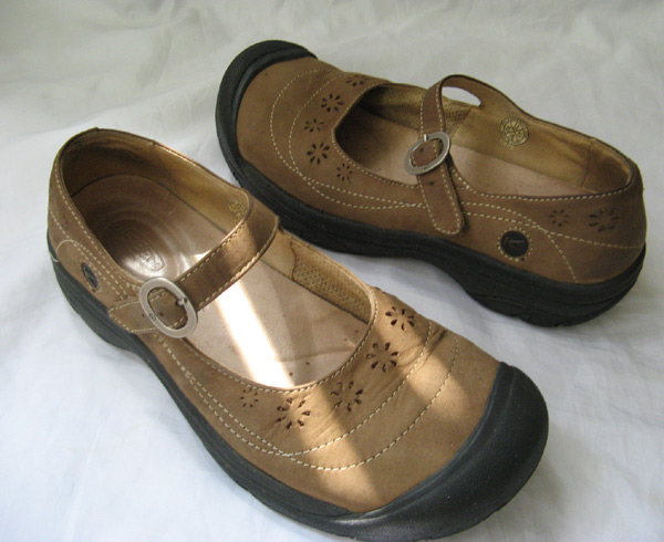 CoachShoes: Keen Mary Jane Water sport Sandals Size 11