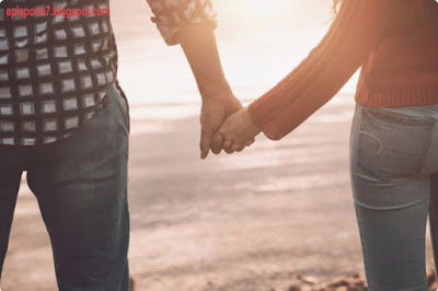 Best 7 Signs You're With The Right Person