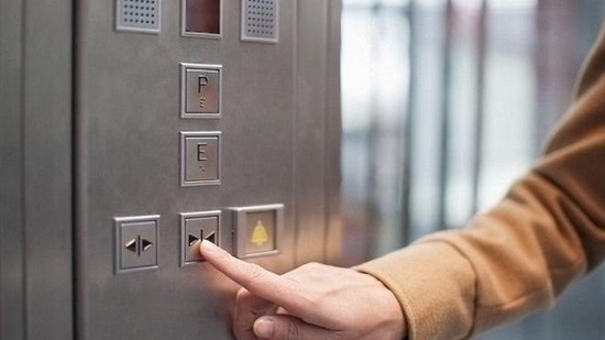 Pote ligei i prothesmia gia tin pistopoiisi sta asanser polykatoikion