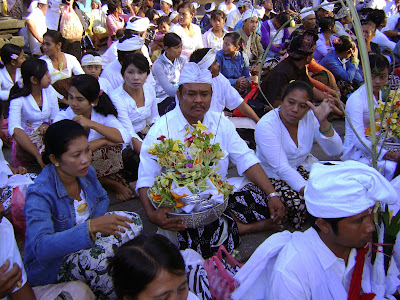 Meriahnya Upacara Ngaben Kolektif di Antiga Karangasem Bagian ke-6