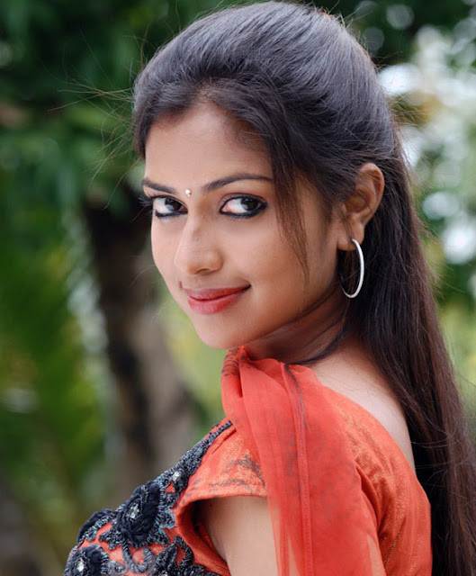 Amala Paul Kannada Sexy Actress Images