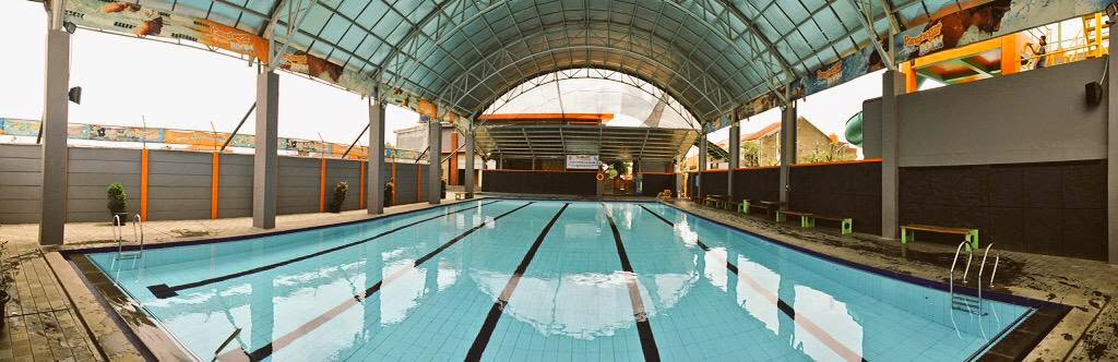 Panghegar Waterboom Bandung Kolam  Renang  Khusus Wanita