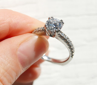 Fashion of diamond Ring