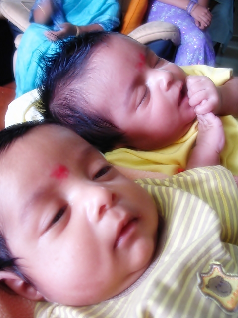 twins baby photos