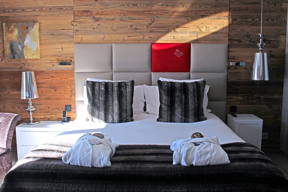 Koh-I Nor five star hotel bedroom, Val Thorens, Les Trois Vallees - luxury travel blog