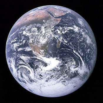 Bumi salah satu planet daerah tinggal kita inilah  Adakah Kehidupan Diluar bumi????