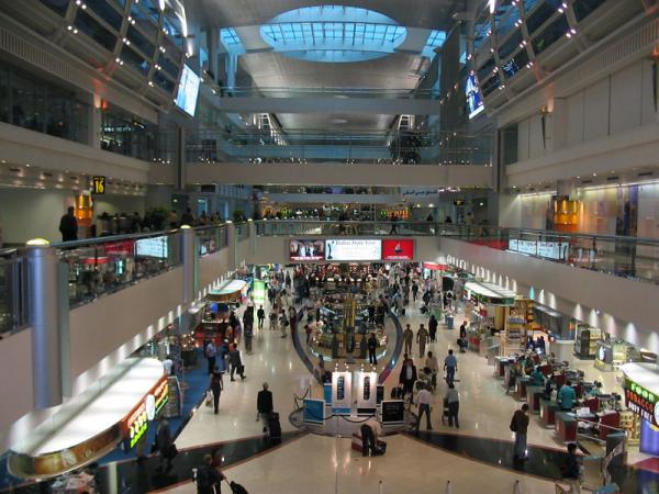 مطار دبي مبنى 1