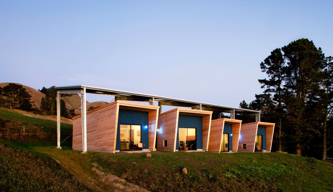 Woodside, California, Stati Uniti: The Diane Middlebrook Memorial Building by Ccs Architecture