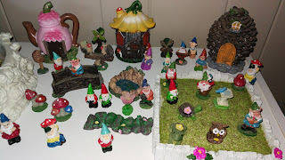 Gnome Village pinecone house teapot cottage pond garden mushrooms