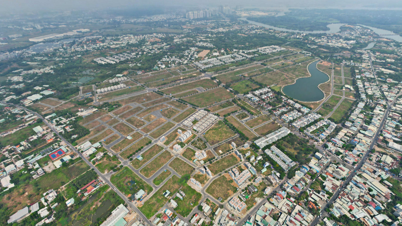 Toàn cảnh khu đô thị Đông Tăng Long sau hơn 10 năm đầu tư và bán hàng