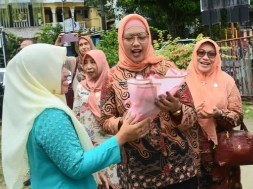 Lomba Gerakan PKK dan Dasawisma 2022, Ketua TP-PKK Ny. Genny Hendri Septa Nilai Kelurahan Berok Nipah