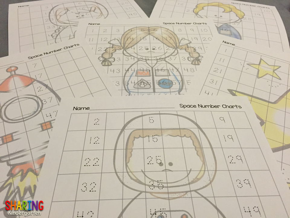 http://www.sharingkindergarten.com/2015/02/out-of-this-world.html