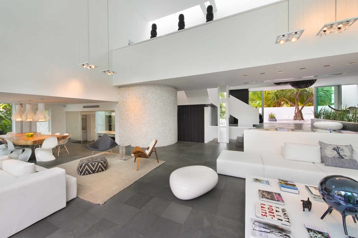 Modern mansion in Miami interior