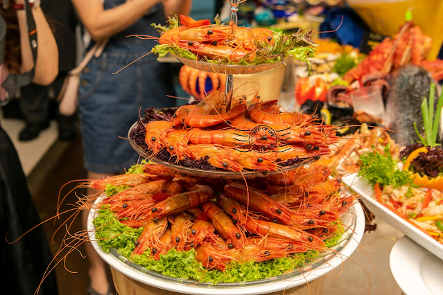 Triton Seafood Buffet Dinner @ Royale Chulan Penang