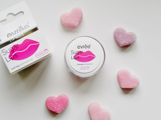 Nowość Evree - sugar lips | Cukrowy peeling do ust o zapachu poziomkowym 