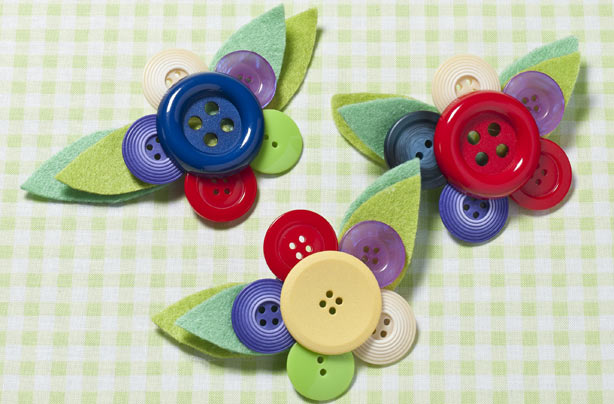 simple button craft project for kids