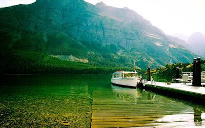 Lago Santa María en el Parque Glaciar Nacional de Montana