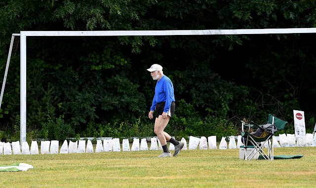 Larry on the relay track