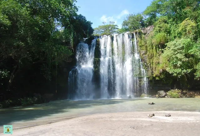 Cascada Llanos de Cortés, Costa Rica