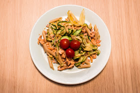 Smoked salmon and zucchini pasta | Svelte Salivations