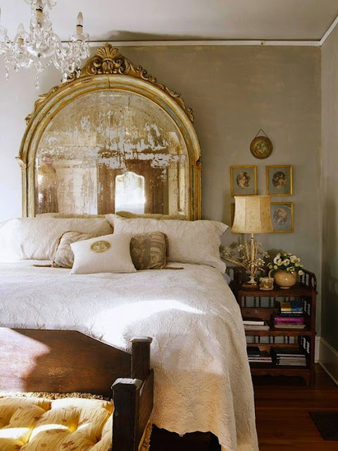 gold and silver bedroom accessories