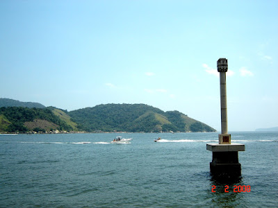 Santos - Brazil - sea: Santos Bay - free picture by Emilio Pechini - click to enlarge