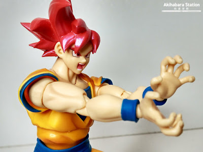 S.H.Figuarts Super Saiyan God Son Goku de Dragon Ball Super - Tamashii Nations