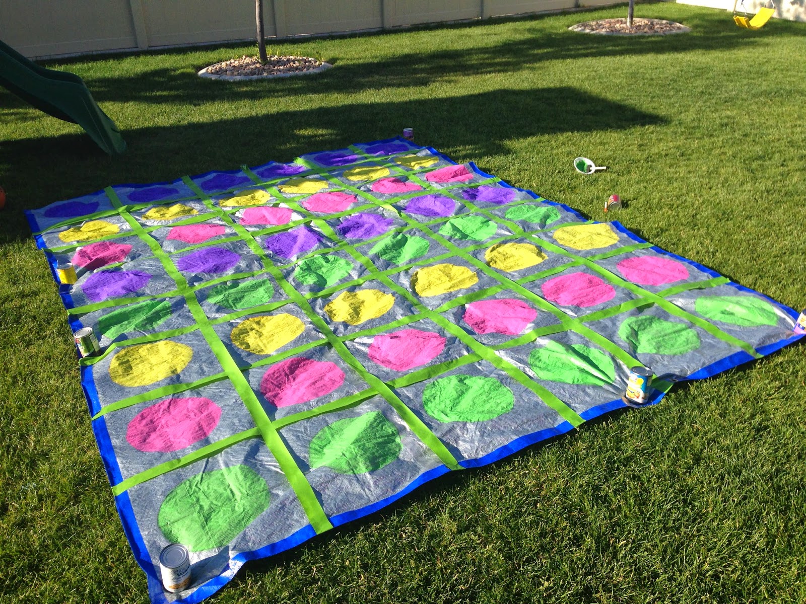 do it yourself divas: DIY: Giant Yard Twister Game with ...