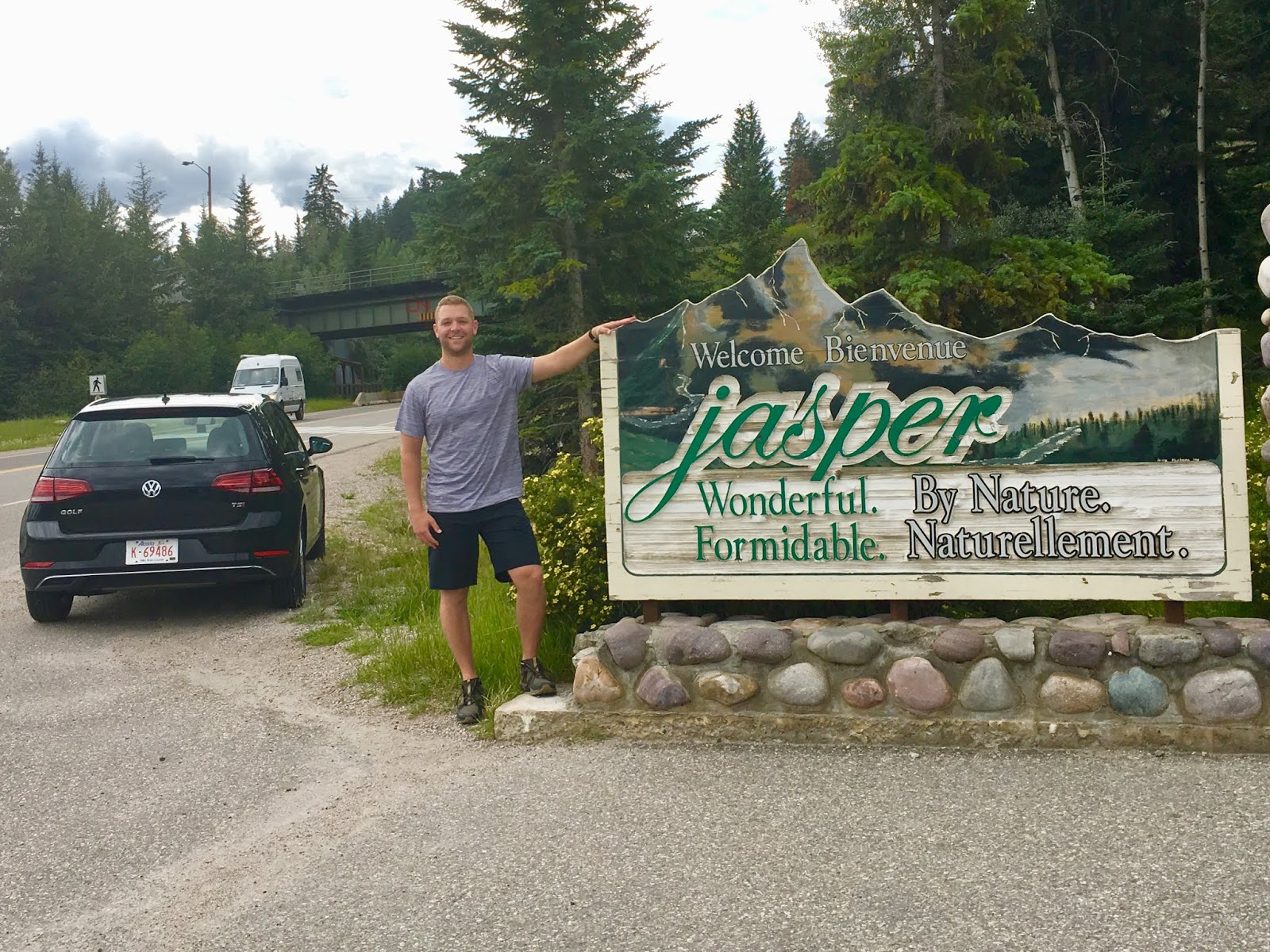 Welcome to Jasper Sign Picture | Tips for  Trip to Banff | What to Know about Banff | A Memory of Us Blog | Lessons Learned from Our Trip to banff