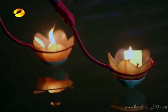 Ngọn đèn hoa sen cầu ước nguyện của Võ Tắc Thiên ngày đầu nhập cung