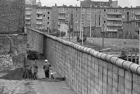 Image result for PICTURE OF THE BERLIN WALL