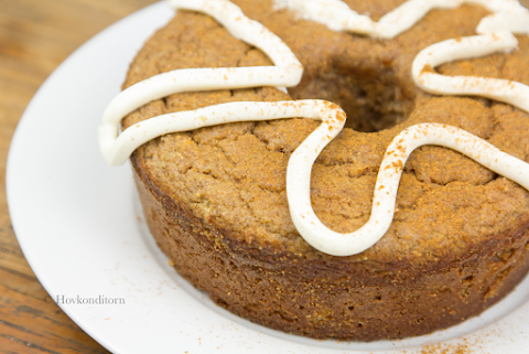 Gingerbread Cake and Happy New Year