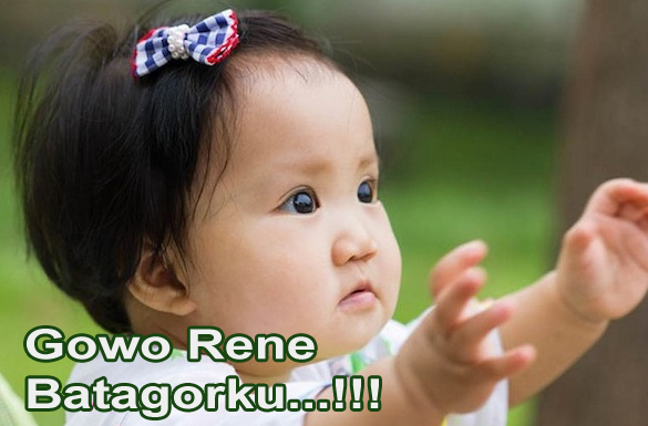 gambar lucu anak perempuan minta gendong