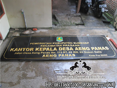 prasasti batu granit