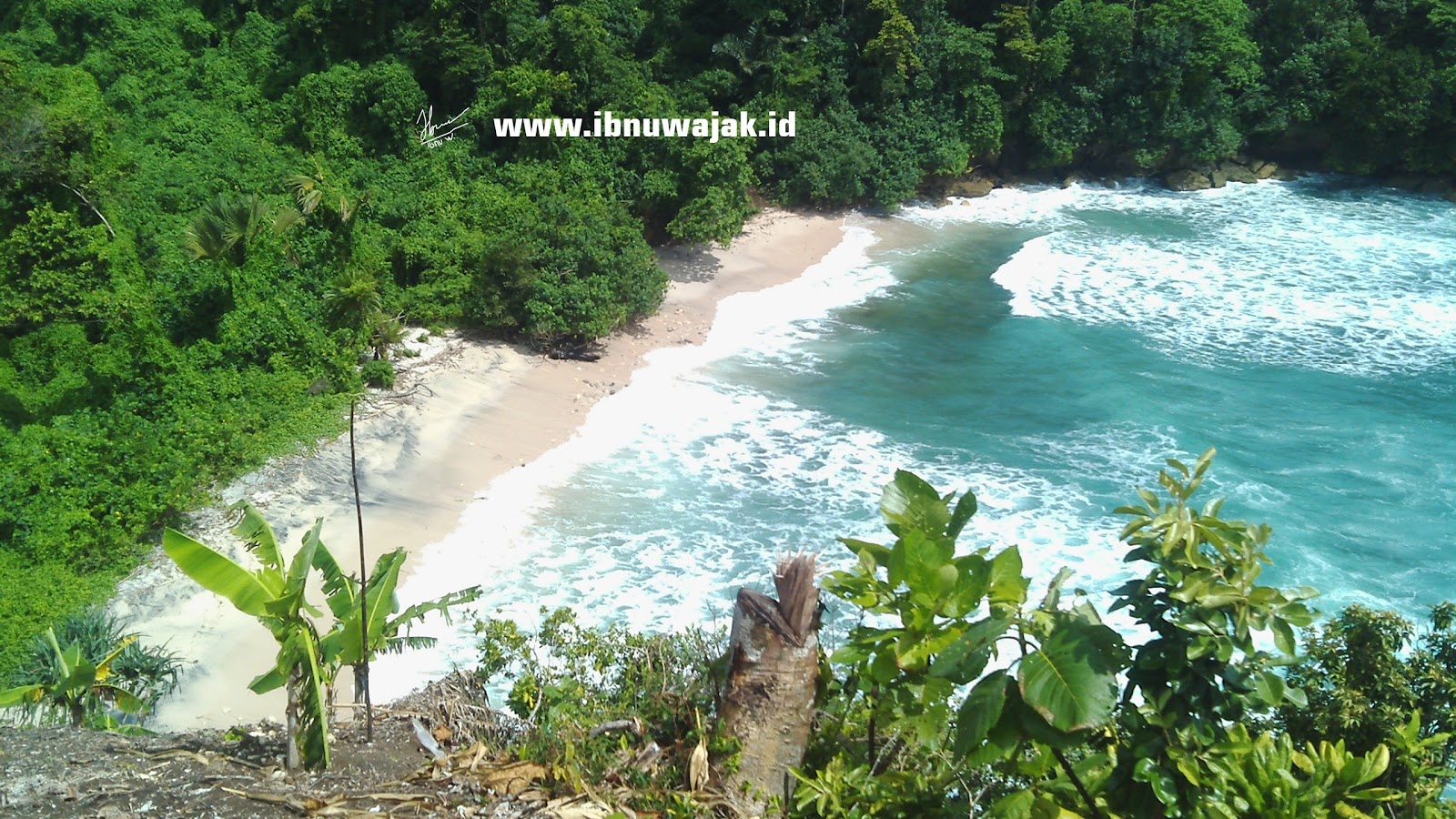  Pantai Godeg Tulungagung Tetangganya Pantai Sioro Brooo 