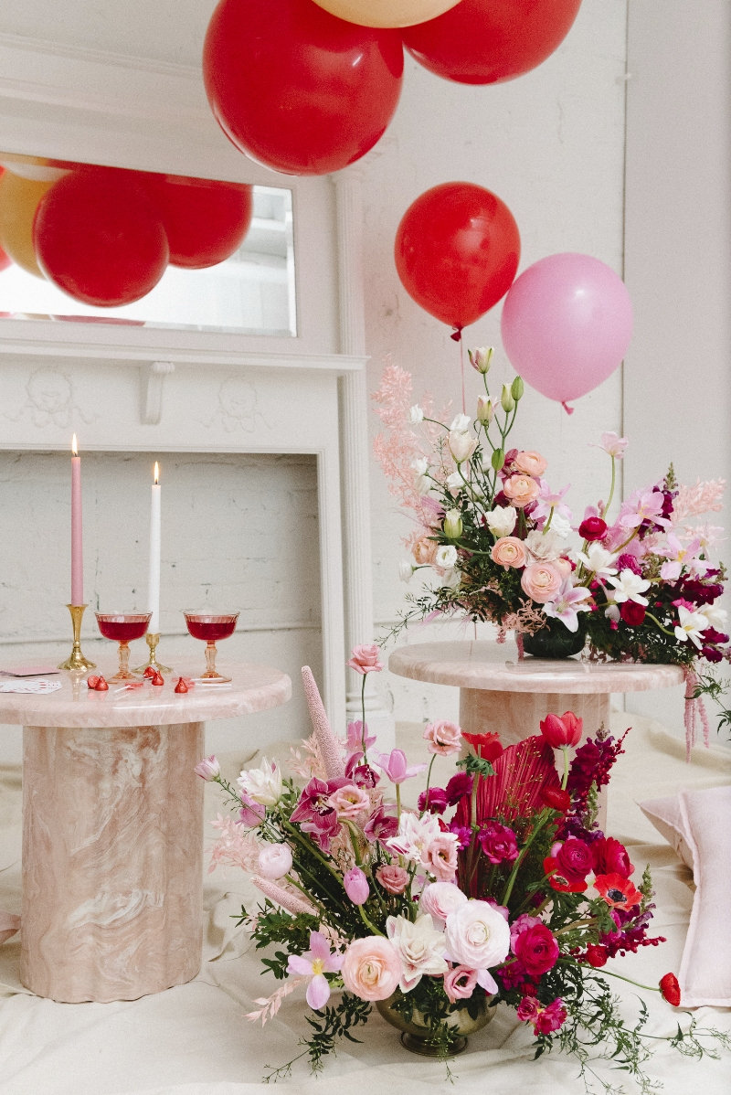 Une fête de la Saint-Valentin pour deux - une fête étonnante et créative à célébrer de manière discrète, pour un petit mariage ou fiançailles!