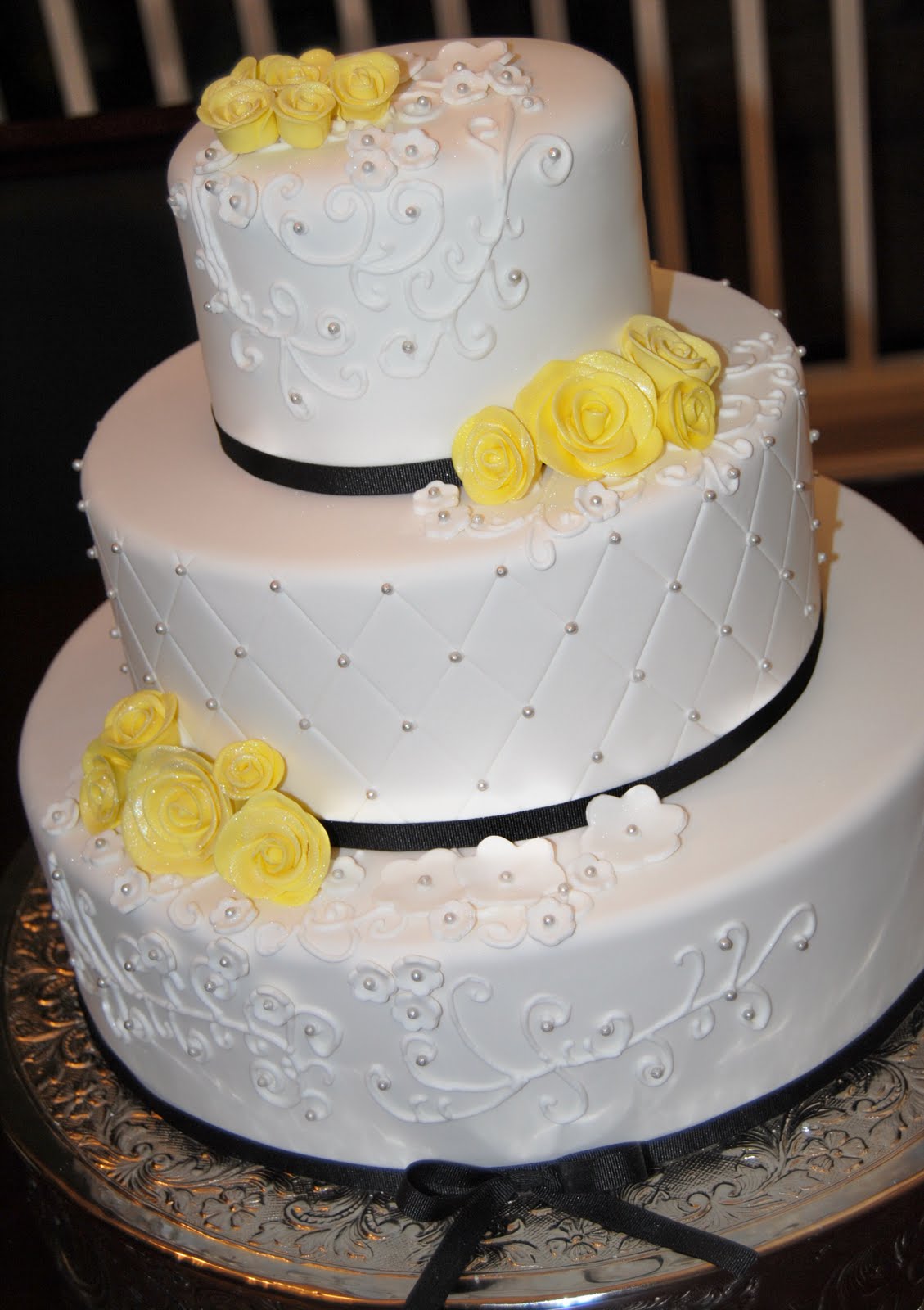 beautiful white wedding cakes cake so pretty i love making the fun non traditional wedding cakes 