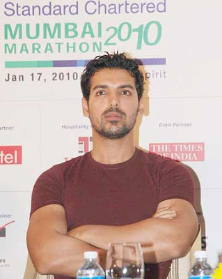 John Abraham Standard Chartered Mumbai Marathon 2010 Photos