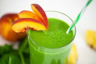 Weekend Healthy Recipe Idea: A Tropical Green Smoothie