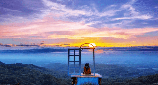 Bukit Lintang Sewu - Tempat Wisata yang Ada Di Jogja Serasa Di Atas Awan