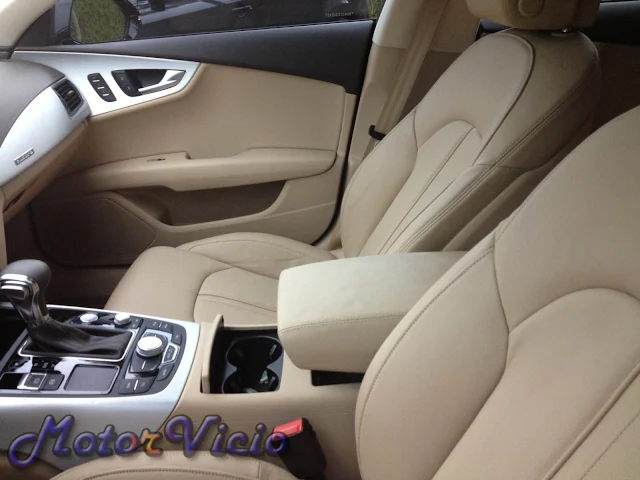 2013 Audi A7 - Preto e Interior bege