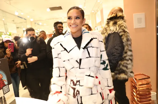 "Cassie Ventura pregnancy announcement photo"  "Cassie Ventura and Alex Fine with their children"  "Cassie Ventura glowing in maternity photoshoot"