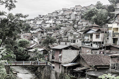 Kampung Manteos, Kampung Wisata, Teras Cikapundung