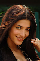 Shruthi Hassan New Photos From 7th Sense