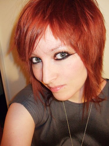 Red emo short hair and Short hair dye picture