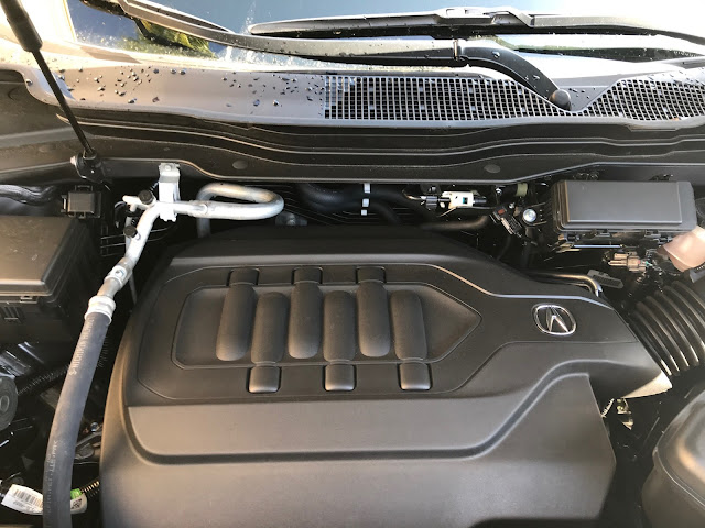 Engine in 2020 Acura MDX SH-AWD A-Spec