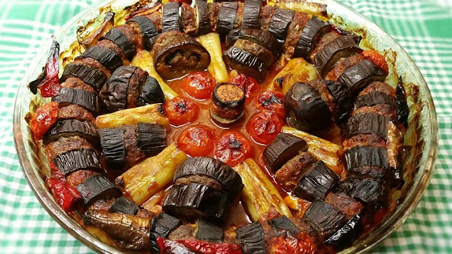 Masterchef'te yapılan fırında patlıcan kebabı tarifi